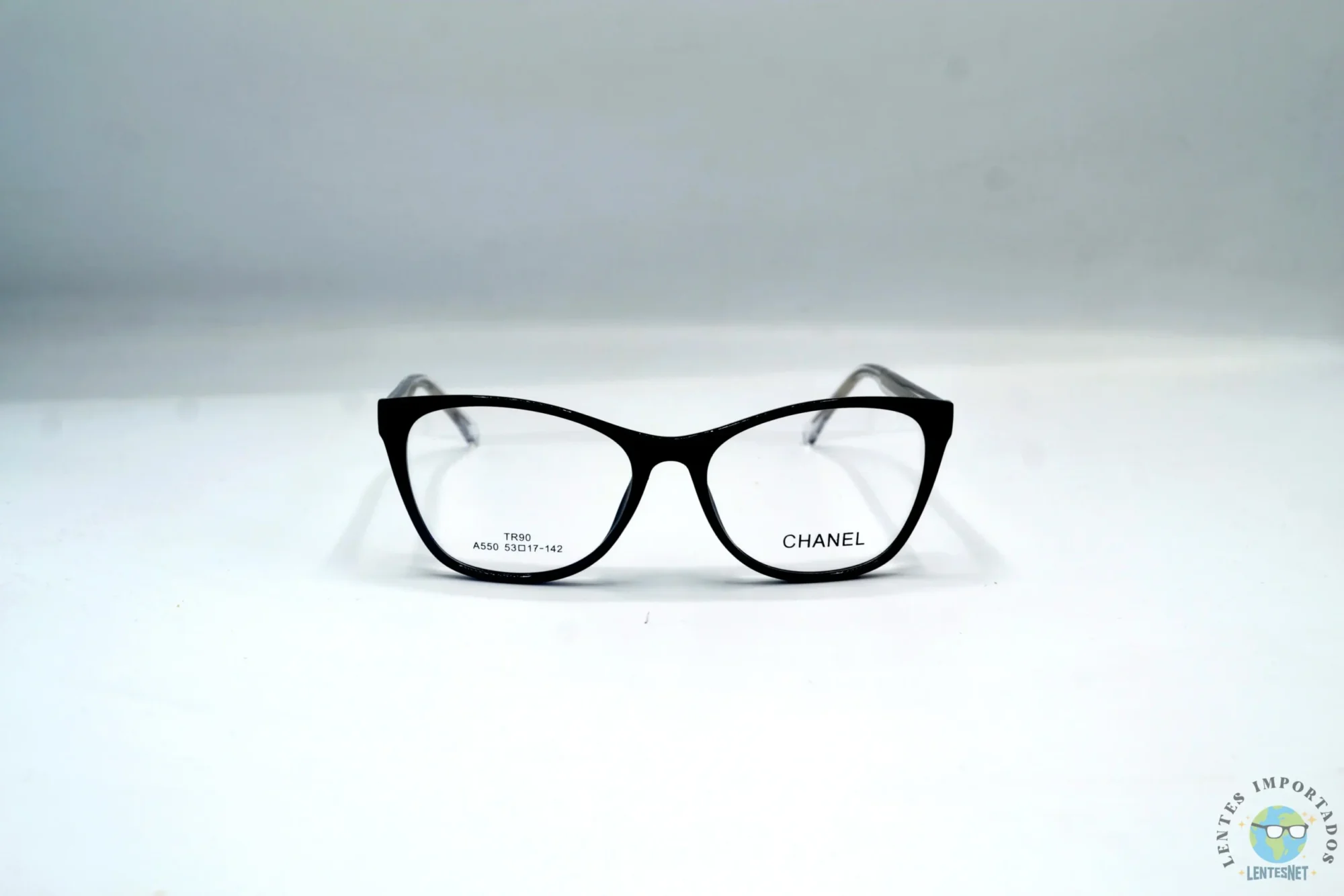 Chanel | Lentes Marca Chanel Color Negro Brillante A550 C1 | Modelo: Chanel A550 C1 Color: Negro Brillante