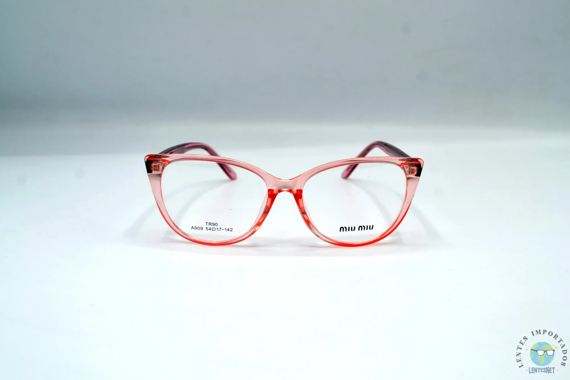 Miu Miu | Lentes Marca Miu Miu Color Rosa Transparente A909 C2 | Modelo: Miu Miu A909 C2 Color: Rosa transparente