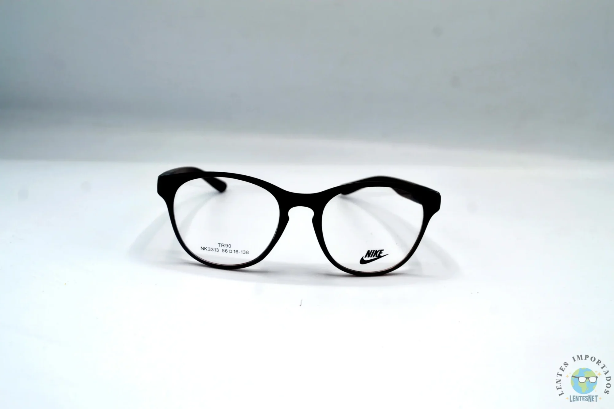 Nike | Lentes Marca Nike Color Negro Mate y Café NK3313 C3 | NK3313 C3 Nike Color: Negro mate y café